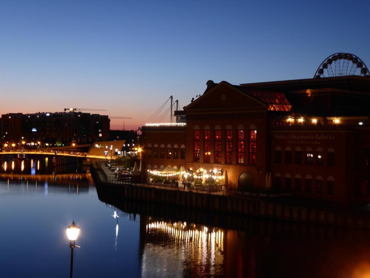 Magical River View By Downtown Apartment *