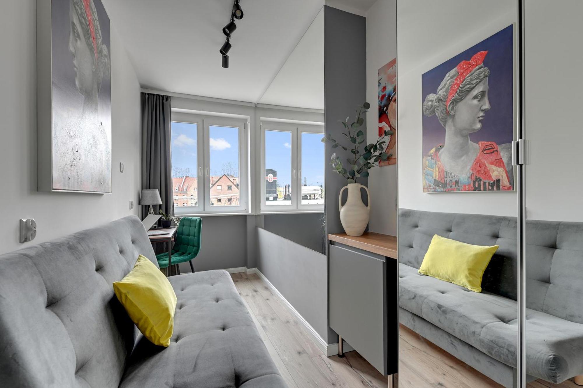Magical River View By Downtown Apartment *